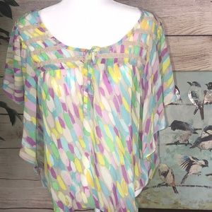 Old Navy women’s size large blouse.